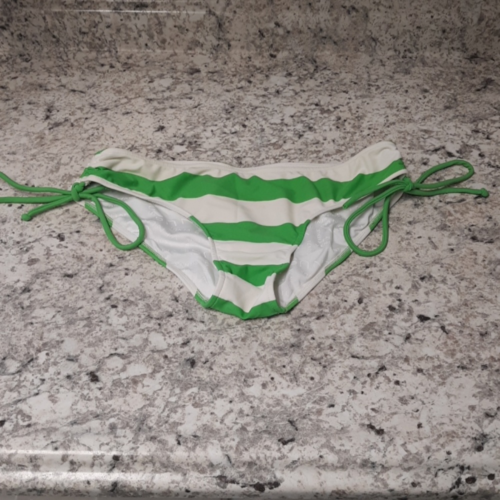 NWNT Venus Bikini Bottoms.